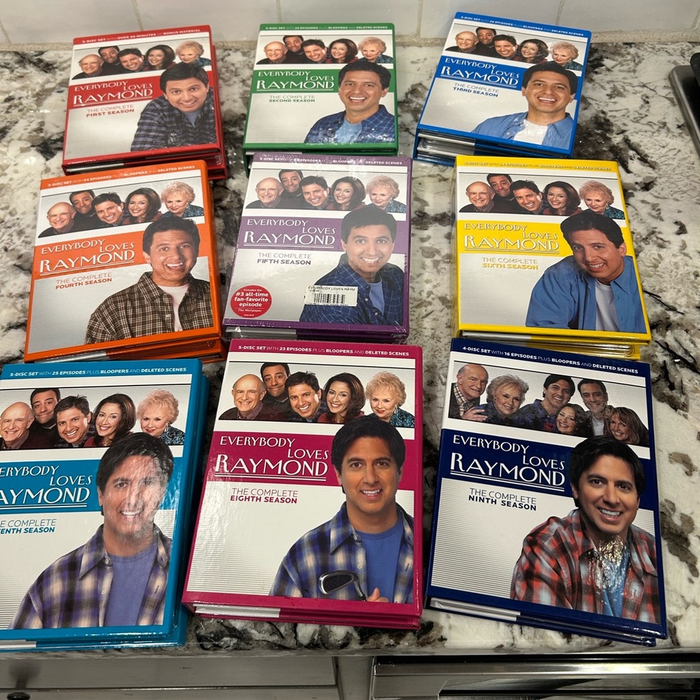 Everybody Loves Raymond DVD Box Set Collection